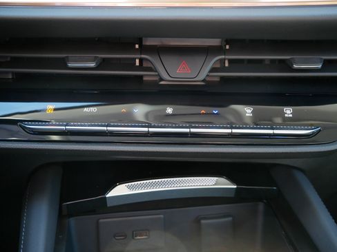 New 2026 Buick Envision Avenir AWD/4WD image 8