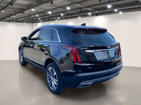 Used 2021 Cadillac XT5 Premium Luxury AWD/4WD image 5