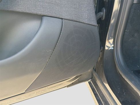 Used 2025 Tesla Model S Plaid image 26