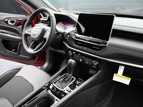 New 2026 Jeep Compass Latitude AWD/4WD image 23