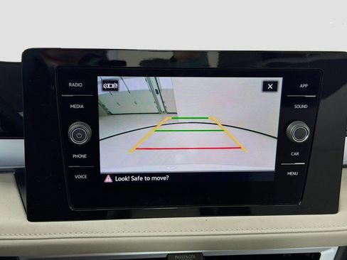 New 2026 Volkswagen Taos SE AWD/4WD image 14