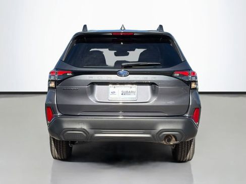 Used 2026 Subaru Forester Premium AWD/4WD image 4