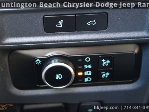 Used 2024 Ford Expedition Max Limited image 21