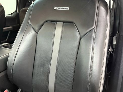 Used 2018 Ford F150 Platinum w/ Equipment Group 701A Luxury image 32