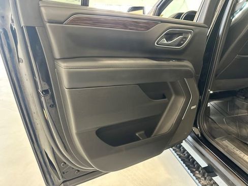 Used 2021 Chevrolet Suburban Z71 w/ Rear Media and Nav Package image 35