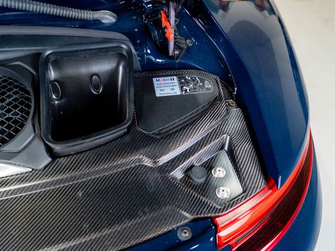 Used 2018 Porsche 911 GT3 RWD image 38