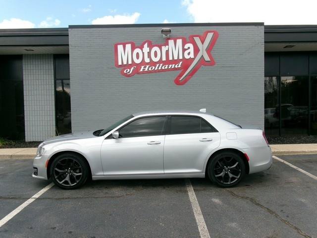 Used 2021 Chrysler 300 S RWD image 1