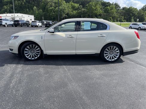 Used 2016 Lincoln MKS AWD w/ Equipment Group 101A image 6