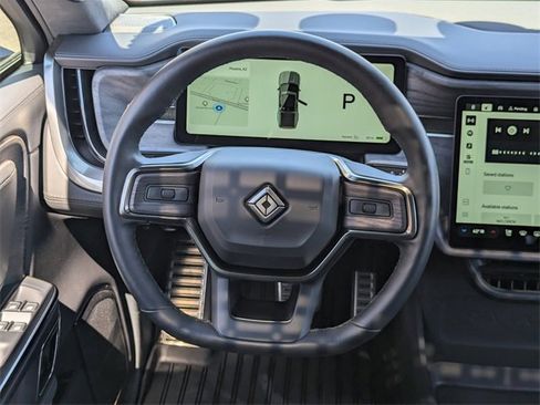 Used 2022 Rivian R1T Launch Edition image 18