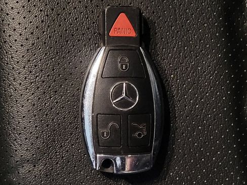 Used 2016 Mercedes-Benz C 300 4MATIC Sedan image 32