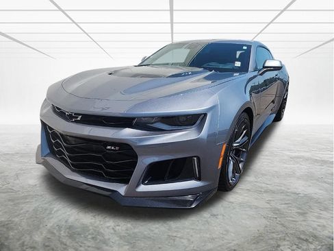 Used 2019 Chevrolet Camaro ZL1 RWD image 1