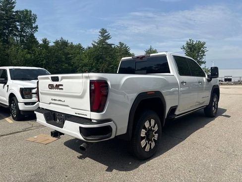 Used 2025 GMC Sierra 2500 Denali w/ Denali Reserve Package AWD/4WD image 4