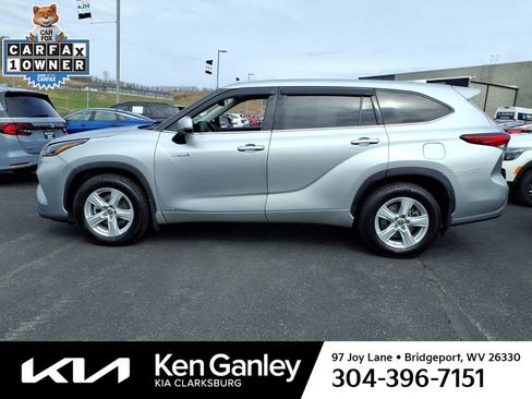 Used 2021 Toyota Highlander LE image 4