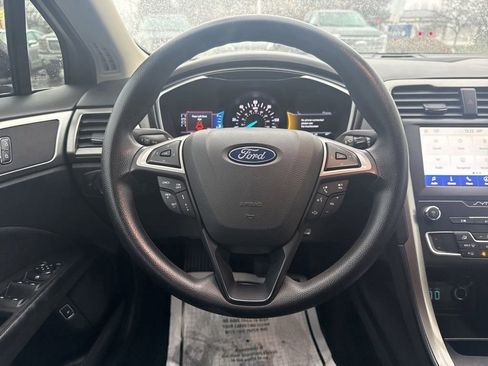 Certified 2019 Ford Fusion SE image 27