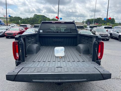 Used 2024 GMC Sierra 1500 SLT image 18