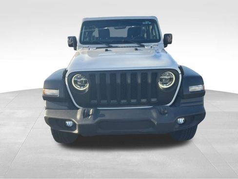 Used 2020 Jeep Wrangler Unlimited Sport S w/ Sun And Sound Package image 7