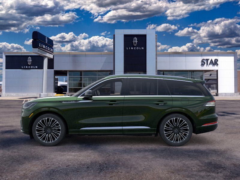 Used 2026 Lincoln Aviator Black Label AWD/4WD image 3