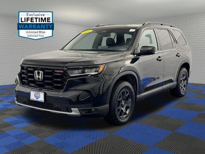 Certified 2025 Honda Pilot TrailSport