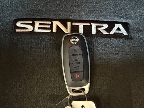 Used 2025 Nissan Sentra S FWD image 29