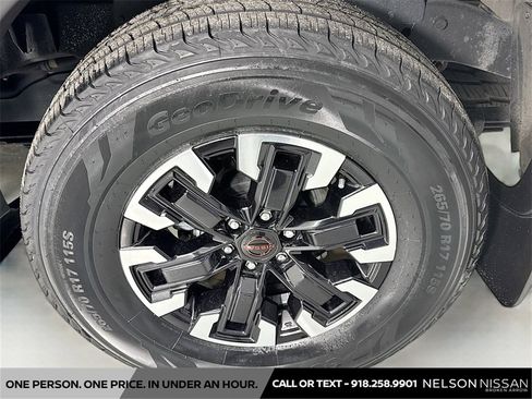 Used 2024 Nissan Frontier Pro-X image 28
