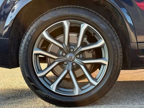 Used 2016 Volvo XC90 T6 Momentum w/ Momentum Plus Package image 27