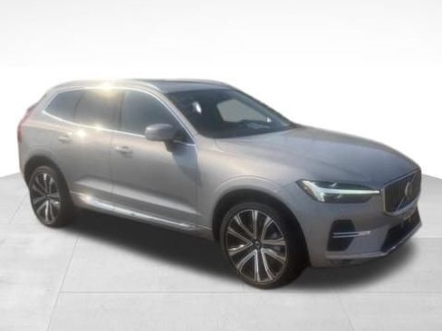 Used 2023 Volvo XC60 B5 Ultimate AWD/4WD image 5