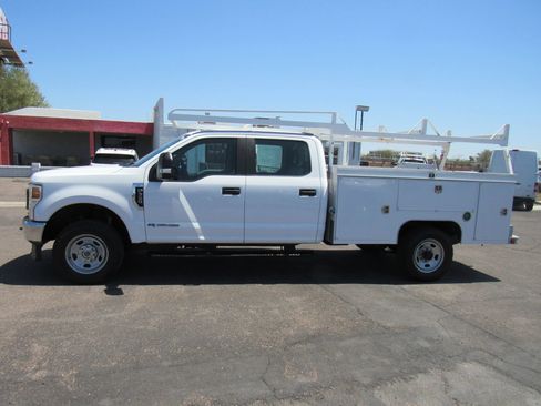 Used 2020 Ford F350 4x4 Crew Cab Super Duty image 2