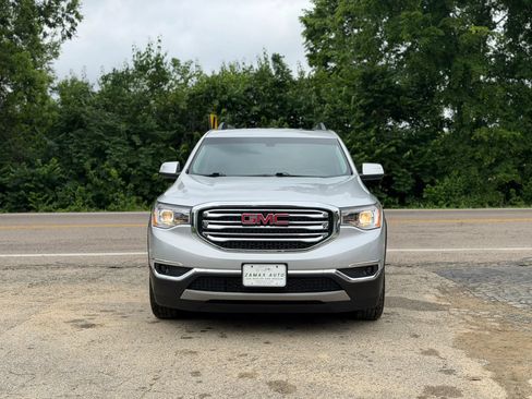 Used 2019 GMC Acadia SLT AWD/4WD image 2