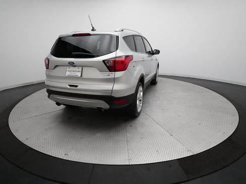 Used 2019 Ford Escape Titanium image 36