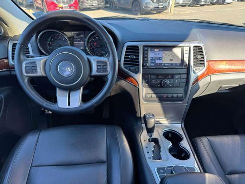 Used 2013 Jeep Grand Cherokee Limited image 17