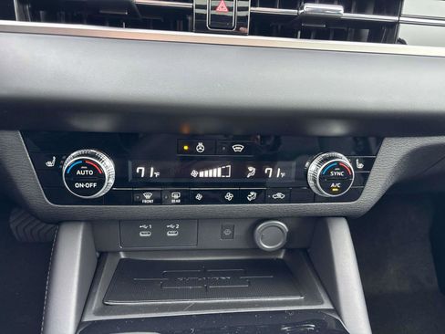 New 2026 Mitsubishi Outlander Trail Edition image 12