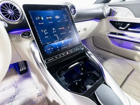 Used 2022 Mercedes-Benz SL 55 AMG SL 55 AMG w/ Driver Assistance Package image 16