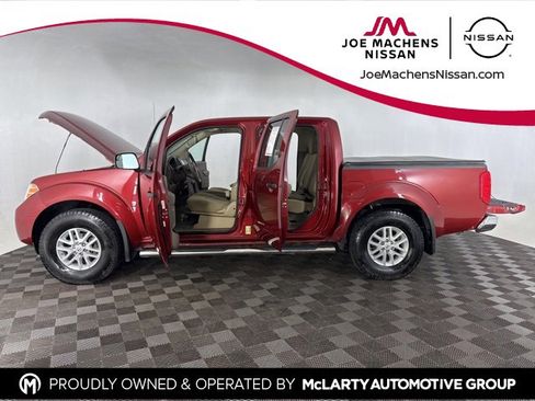 Used 2018 Nissan Frontier SV image 9