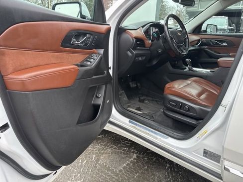 Used 2018 Chevrolet Traverse High Country image 14