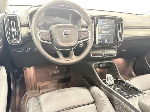 Used 2021 Volvo XC40 T5 Inscription w/ Advanced Package image 16