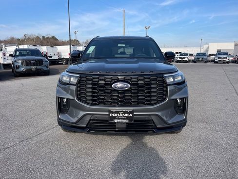 New 2026 Ford Explorer ST-Line w/ ST-Line Street Pack image 3
