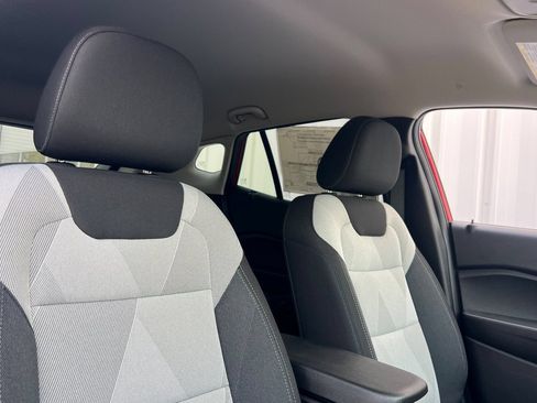 New 2026 Chevrolet Trax LS w/ LS Convenience Package FWD image 14
