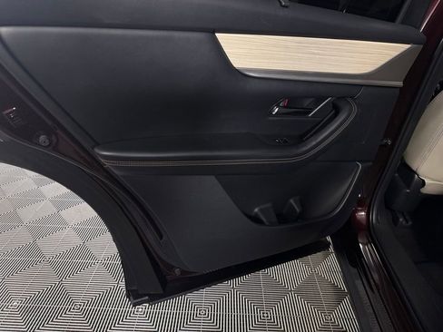 Used 2024 MAZDA CX-90 3.3 Turbo w/ Premium Package AWD/4WD image 28