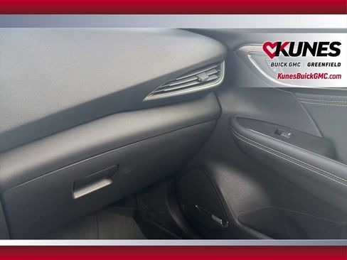 Used 2023 Buick Envision Avenir image 24