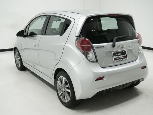 Used 2015 Chevrolet Spark LT image 6