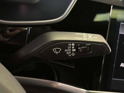 Used 2022 Audi Q3 2.0T Premium Plus w/ Premium Plus Package image 23