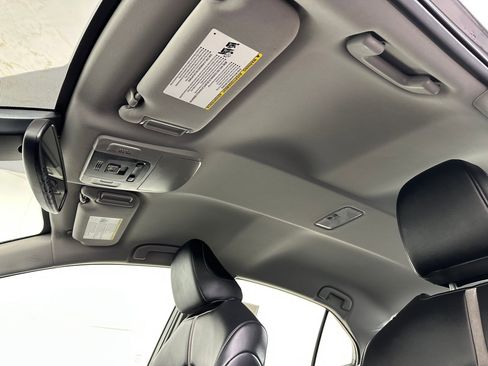 Used 2024 Toyota Camry SE image 13