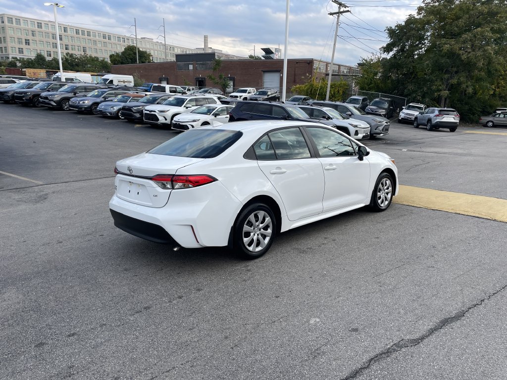 Certified 2024 Toyota Corolla LE FWD image 8