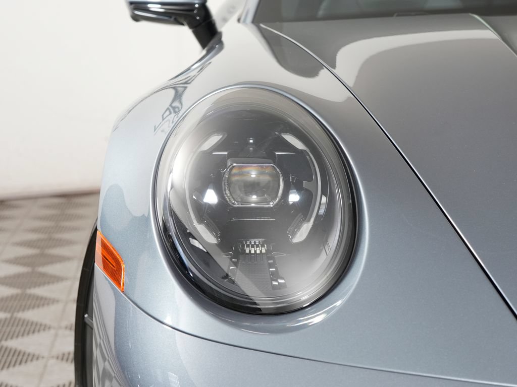 Certified 2025 Porsche 911 Carrera RWD image 11