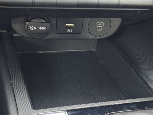 Used 2024 Hyundai Elantra SEL FWD image 20