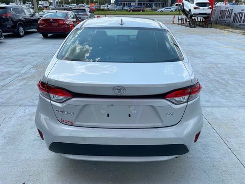 Used 2020 Toyota Corolla LE FWD image 7