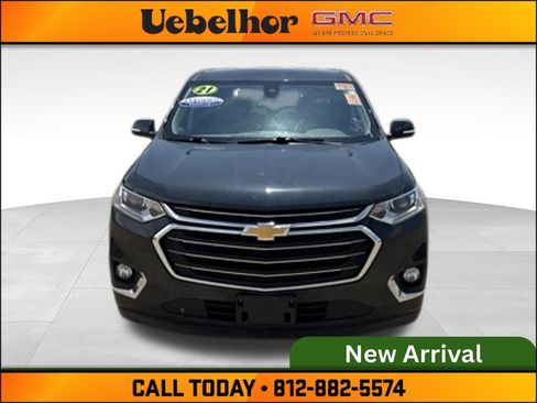Used 2021 Chevrolet Traverse LT w/ LPO, Cargo Package AWD/4WD image 11
