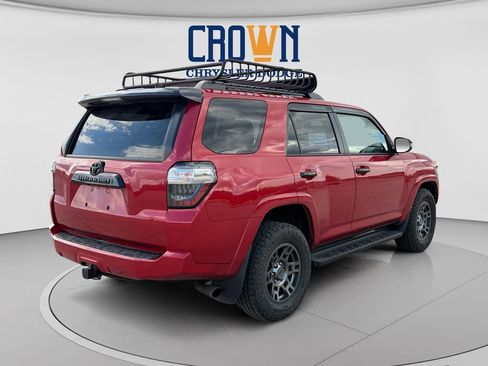 Used 2020 Toyota 4Runner Venture w/ Moonroof Package AWD/4WD image 3