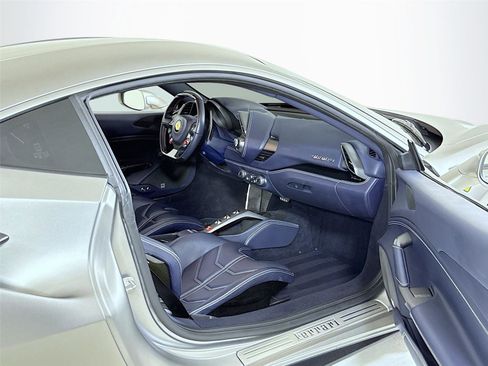 Used 2016 Ferrari 488 GTB image 22
