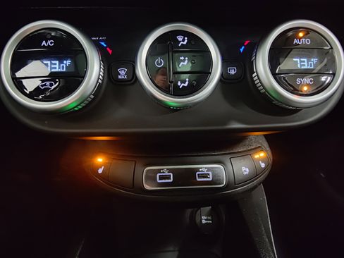 Certified 2021 FIAT 500X Trekking image 30